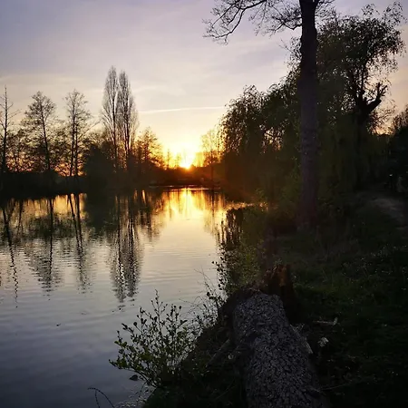 Accueillant Avec Vue Sur Le * Estang