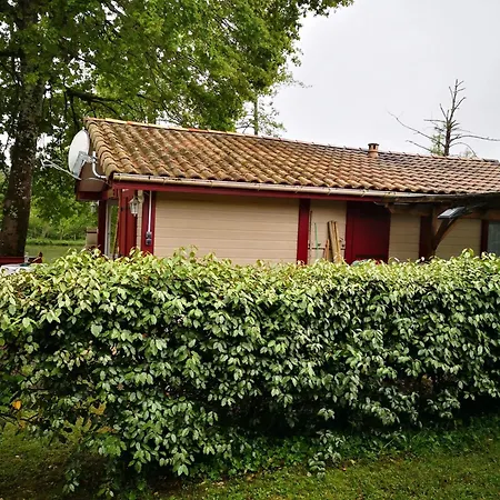 Accueillant Avec Vue Sur Le Estang