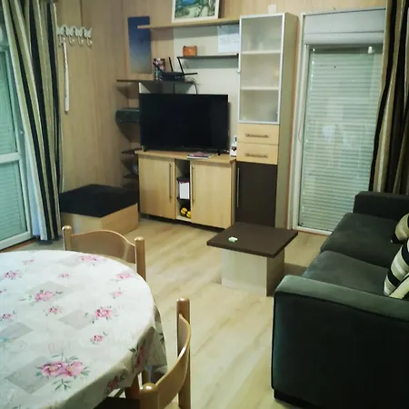 Accueillant Avec Vue Sur Le * Estang