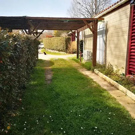 Accueillant Avec Vue Sur Le * Estang