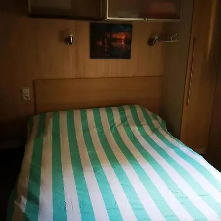 샬레 Accueillant Avec Vue Sur Le *